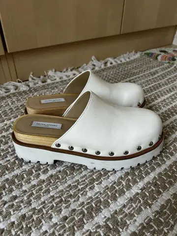UNITED ARROWS 화이트 클로그 샌들 35
