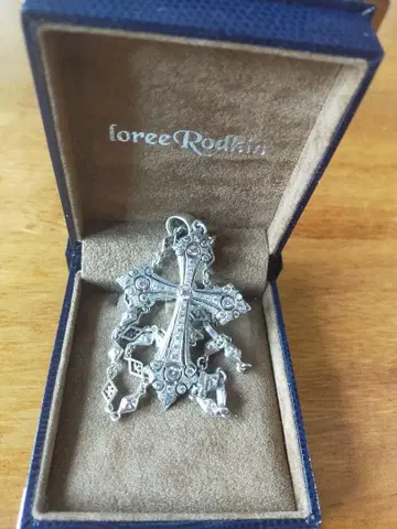 로리 로드킨 팬시 고딕 라지 목걸이
