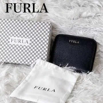 새상품 FURLA 접이식 지갑 블랙 라운드 지퍼