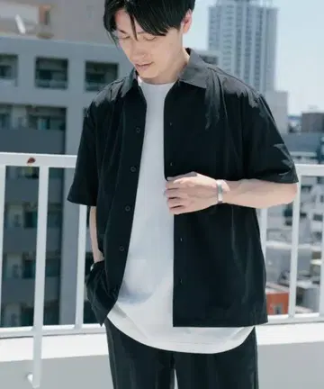 M ITEMS URBANRESEARCH 실키 나일론 다기능 반팔 셔츠
