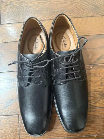 클락스 블랙 레이스업 슈즈