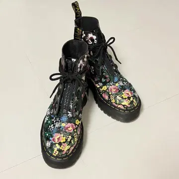 Dr.Martens 싱클레어 꽃무늬 23~23.5cm(UK4) 통굽 부츠