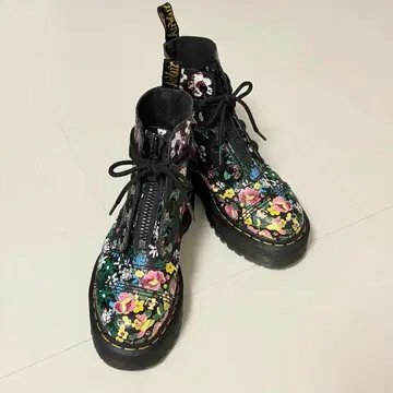 Dr.Martens 싱클레어 꽃무늬 23~23.5cm(UK4) 통굽 부츠