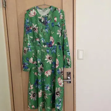 H&M 그린 플라워 프린트 원피스