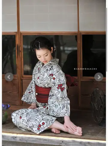 잎과 과일 디자인 유카타