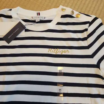 스트라이프 티셔츠 M 사이즈 TOMY HILFIGER 여성용