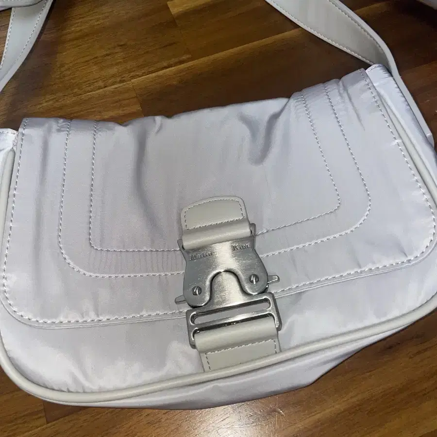 ショルダーバッグ・ポシェット [MATINKIM]mini buckle bag in light gray 210.jpg