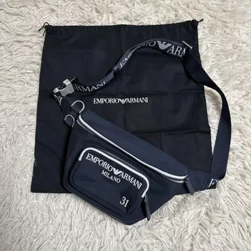 컨디션 최상] EMPORIO ARMANI 아르마니 바디백 네이비