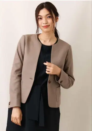 브라운 키 넥 노카라 자켓