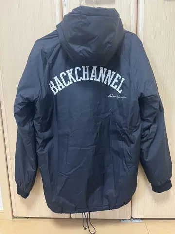 BackChannel 새상품급 후드 부착 패딩 나일론 자켓