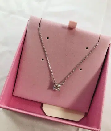 새상품급 스와로브스키 Stilla Attract 펜던트