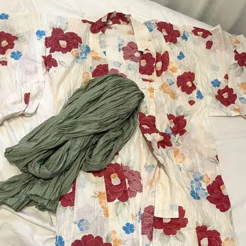 여성용 유카타, 헤이코 오비, 일본 나막신, 3종 세트