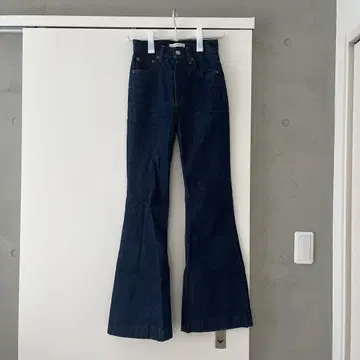 MOUSSY 마우지 플레어 컷 데님 다크 블루