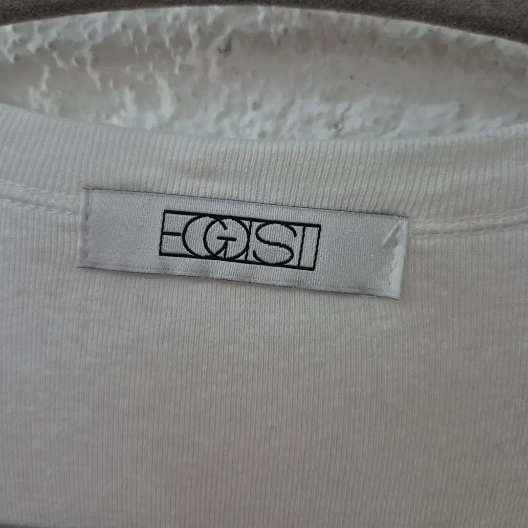 EGOIST ノベルティ EGOIST | 에고이스트 Egoist V-neck T-shirt on Bunjang Global