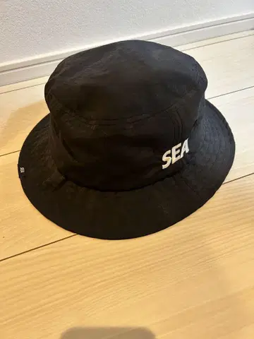 WIND AND SEA 블랙 버킷 햇