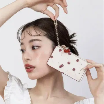 PANDA 체리 패턴 프래그먼트 케이스