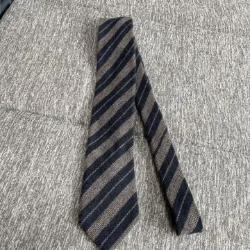 TIE YOUR TIE 넥타이 네이비와 베이지 스트라이프