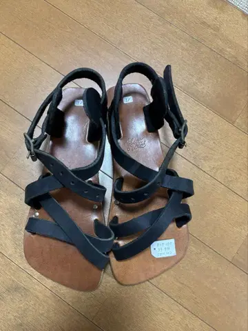 로베르타 세타 가죽 샌들