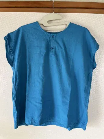 젠 선생님의 일상복 헨리넥 T 블루