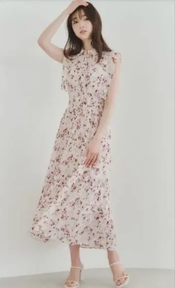snidel 지속가능성 프릴 플리츠 원피스