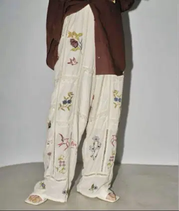 투데이풀 Embroidery Patchwork Trousers 팬츠