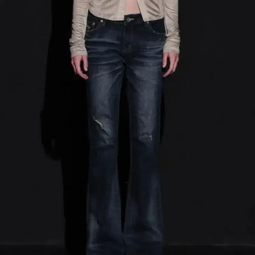 Bohemian Seoul DISTRESSED DEEP GRAY JEANS #보헤미안서울