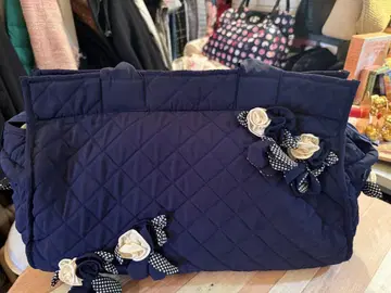 네이비 퀼팅 보스턴 백 꽃