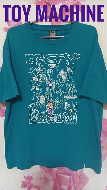 TOY MACHINE 토이 머신 그래픽 프린트 티셔츠