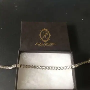 AVALANCHE 팔찌