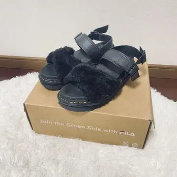 Dr.Martens 샌들 통굽 블랙 24cm 상당 퍼 블랙