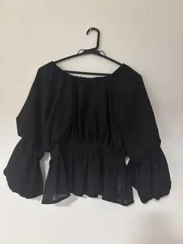 메쉬 페플럼 개더 블라우스