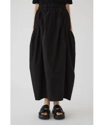 RIM.ARK Tuck long volume SK 스커트 새상품급