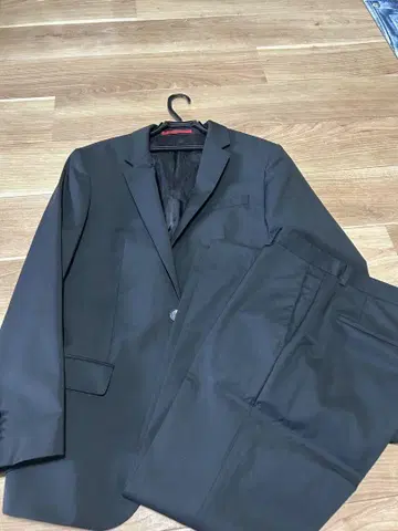hugoboss 블랙 수트 사이즈 48
