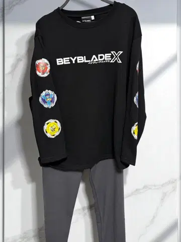 택 포함 새상품 BEYBLADE X 긴팔 룸웨어