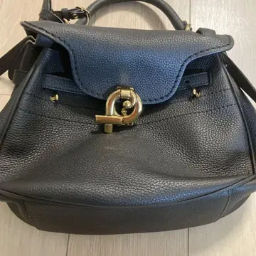 Fontamna. 밀라노, 백, 블랙