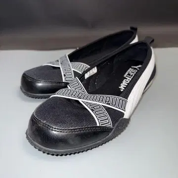 Puma 여성용 슬립온 24cm 블랙
