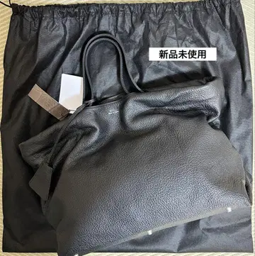 미사용 새상품 M.U.L 엠유엘 벤트 토트 S 주름 블랙