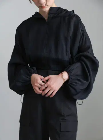 시어 개더 숏 후드티
