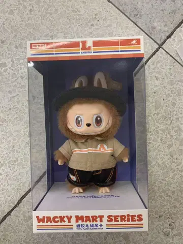 Labubu Wacky Mart 시리즈 봉제 인형 펜던트