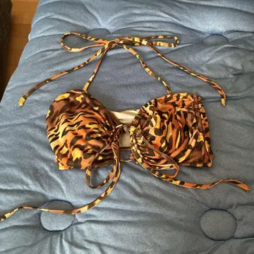 뷔스티에 표범 무늬 레오파드 무늬 홀터넥 패드 포함