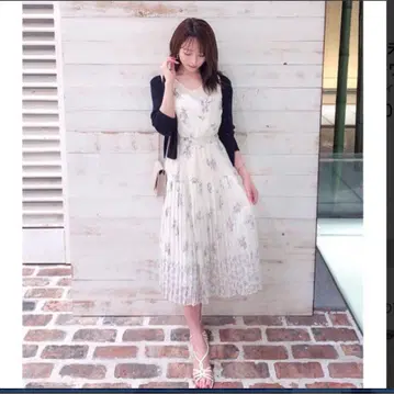 택 포함 새상품 노엘라 믹스 릴리 패턴 원피스