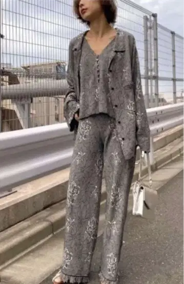 아메리빈티지 ZOE JACQUARD KNIT 3개 세트