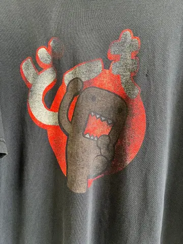 도모군 그래픽 T셔츠 페이드