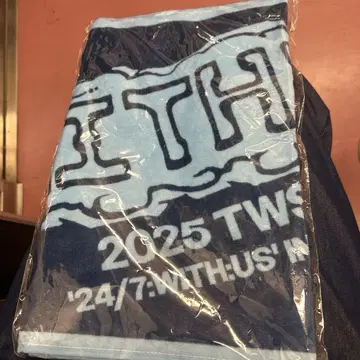 TWS 24/7 WITH US 투어 공식 타월 미개봉