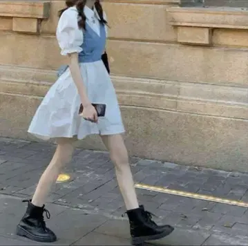 새상품급 데님 뷔스티에 반팔 화이트 셔츠 원피스 티어드 원피스
