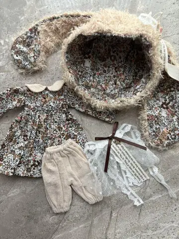 네오 브라이스 아웃핏