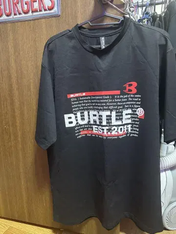BURTLE 블랙 티셔츠 EST 2011