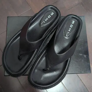 블랙 플립플랍 샌들 합성 피혁