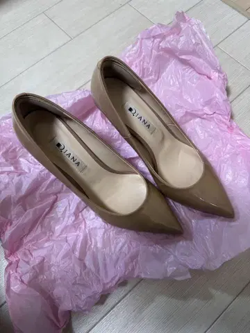 다이애나 22.5cm