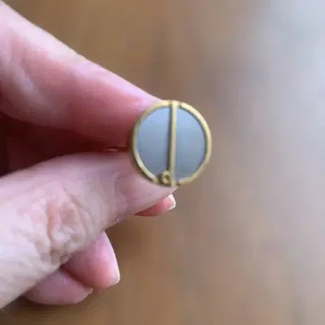 던힐 골드 원형 커프스 단추 약 1.5cm
